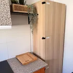 Гостевой дом Simple Avec Terrasse Privee - Proche Tram Et Centre - Cuisine Et Salle De Bain En Partage