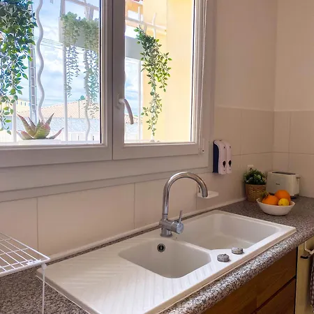 Pensjonat Simple Avec Terrasse Privee - Proche Tram Et Centre - Cuisine Et Salle De Bain En Partage Montpellier