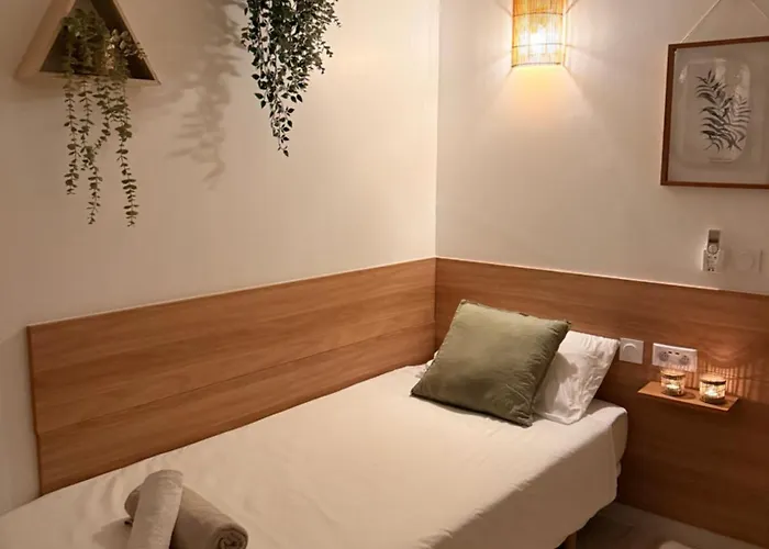 Simple Avec Terrasse Privee - Proche Tram Et Centre - Cuisine Et Salle De Bain En Partage Casa de hóspedes 3*